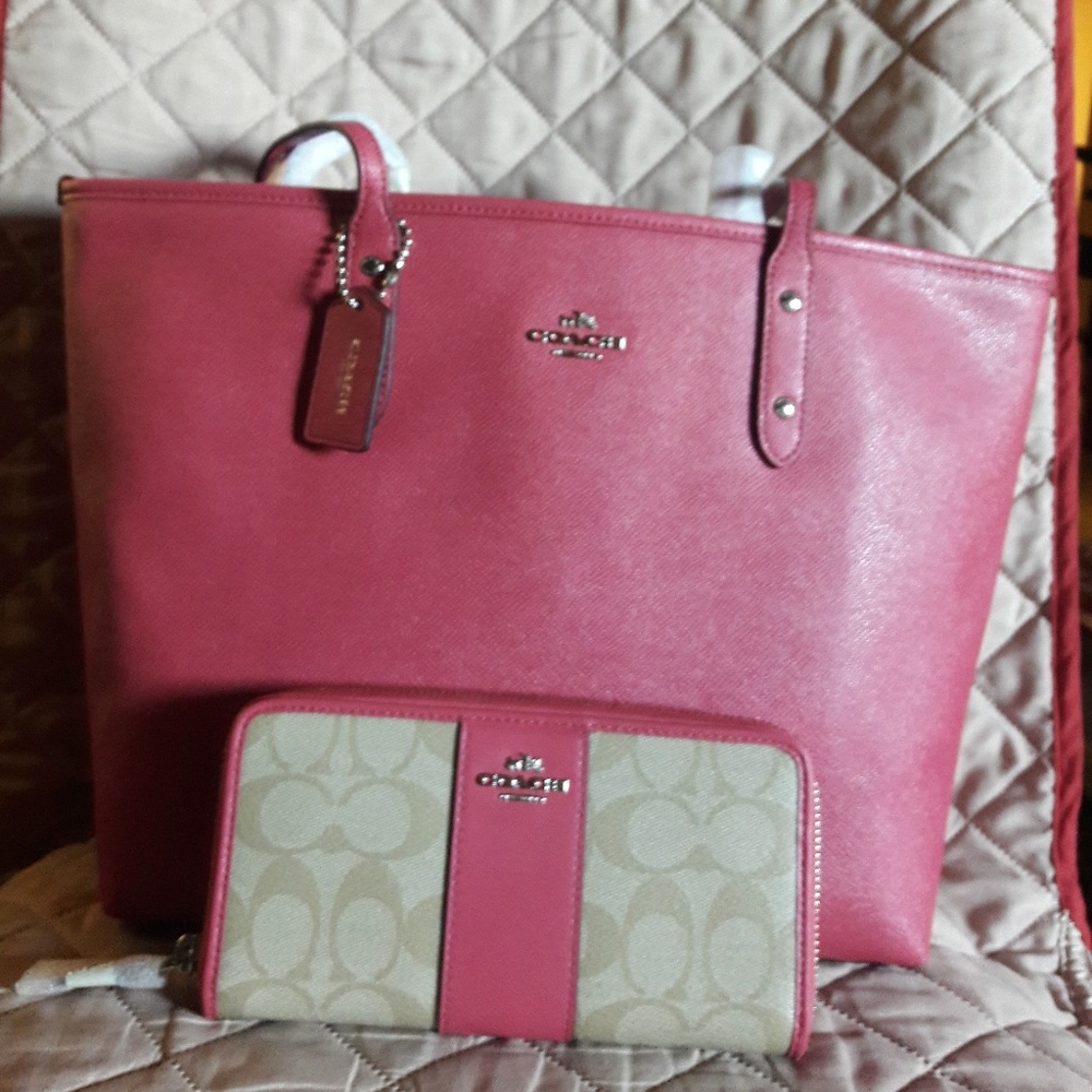 Coach tote and wallet